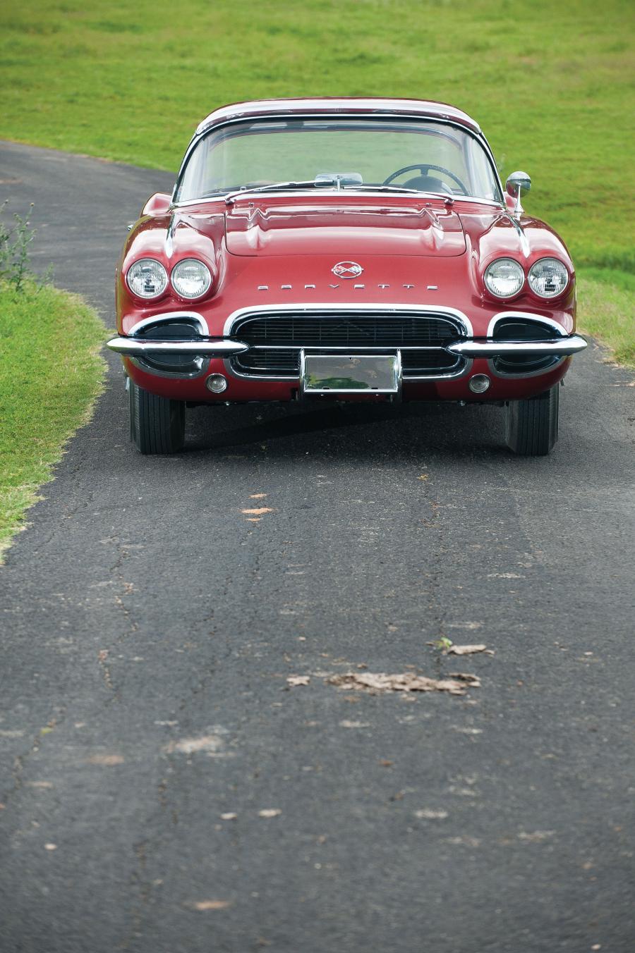  Chevrolet Corvette Fuel-Injected Convertible 1962 года  (фото 12 из 26)